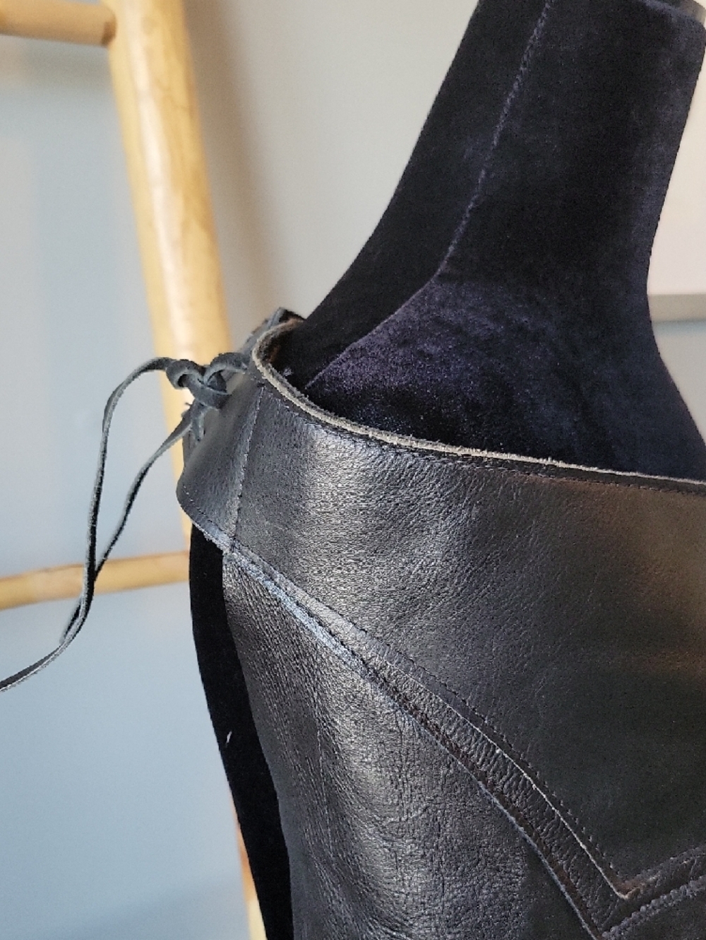 Womens Leather Riding Chaps - Picture 2 of 6